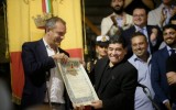 Maradona cittadino onorario di Napoli